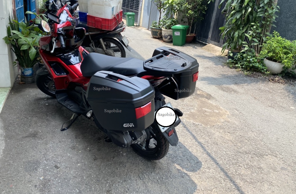 Thùng hông givi E22N, baga hông SBL Univerval, baga sau lắp cho xe SR Airblade 125/150