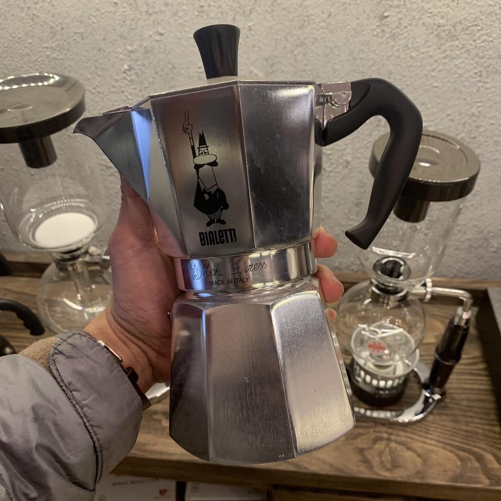 Ấm pha cà phê Espresso Moka Pot Bialetti 3 cup và 6 cup | Made in Italia