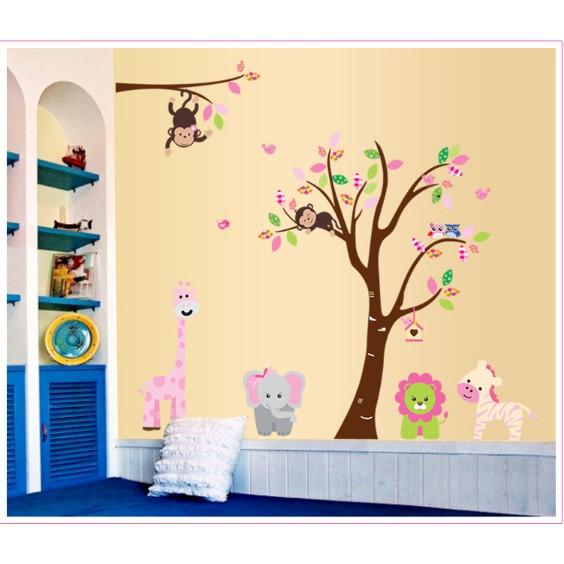Decal trang trí thân cây chú khỉ