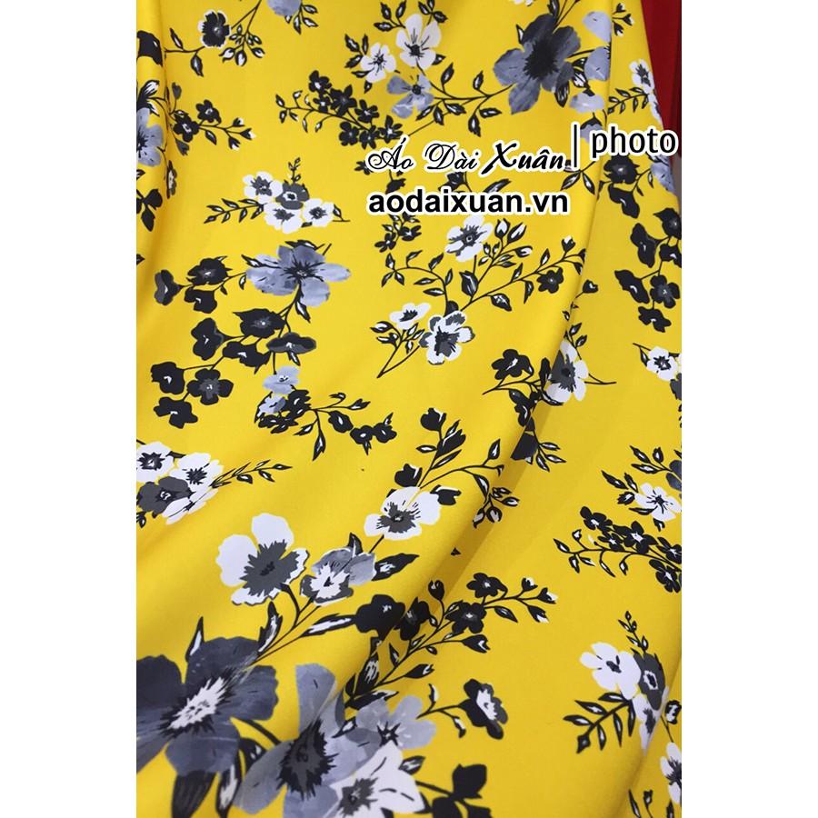 Áo dài hoa nhí đen nền vải lụa tằm màu vàng 181007