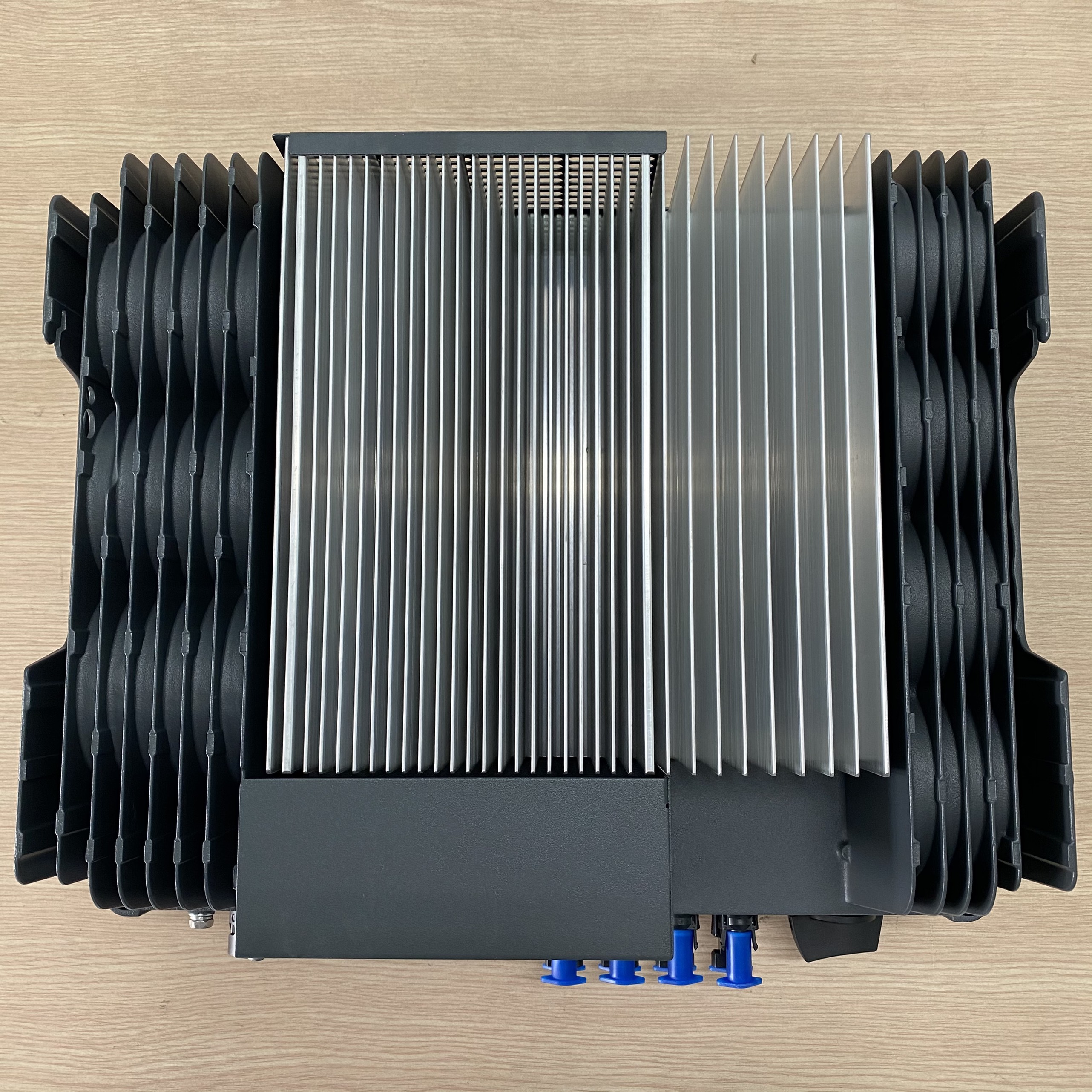 Biến tần hòa lưới bám tải HYPONTECH 20 kW 3 pha HPT-20000
