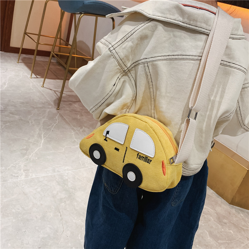 Túi đeo chéo hình chiếc xe ô tô dễ thương cho bé -HN