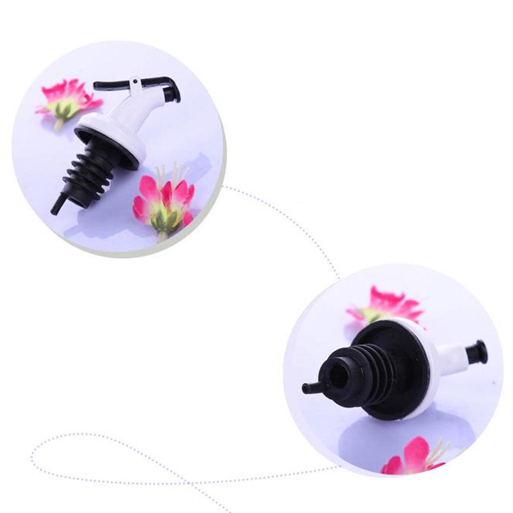 Oil Dispenser Bottle 10oz Glass Decanter for Kitchen BBQ Baking Grilling silver