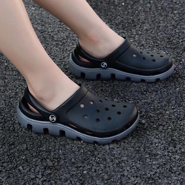 Dép Cross ĐEN unisex tặng 4 sticker SL013- Giày sục siêu nhẹ đi mưa IDEP