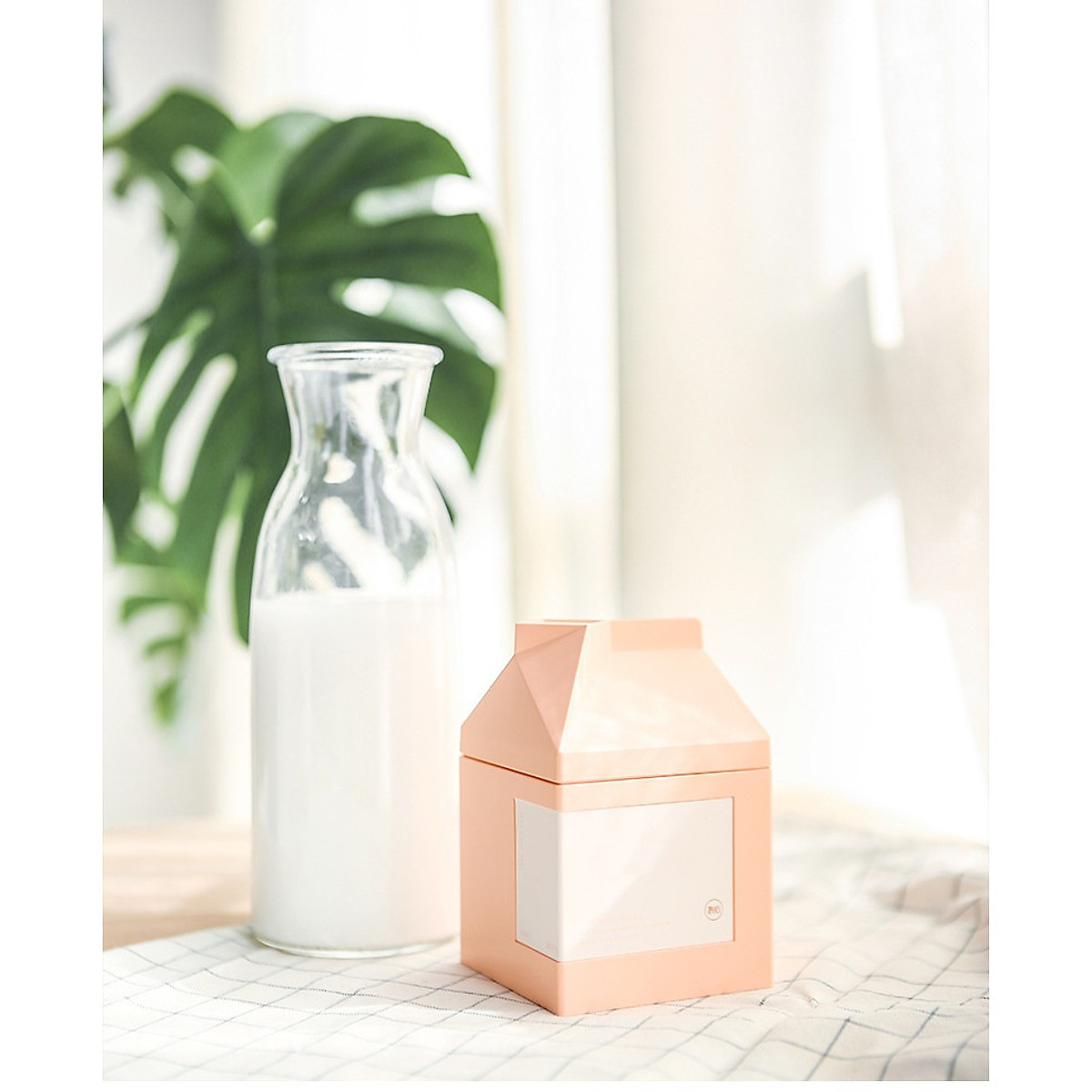 Máy phun sương tạo ẩm cho không khí mini cao cấp V1 chuyên dùng cho dân văn phòng