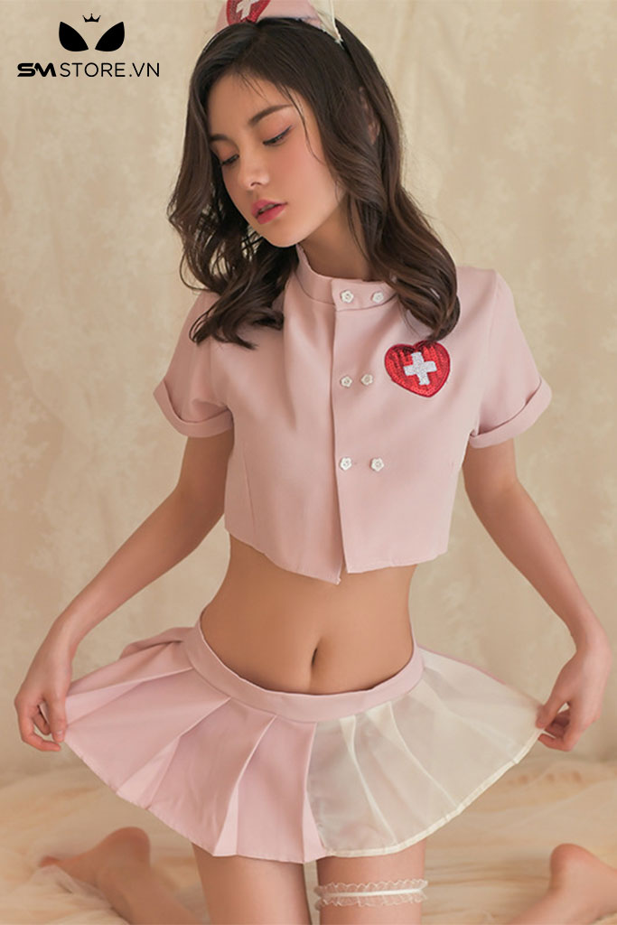 Cosplay y tá với áo sơ mi croptop và chân váy xếp ly - SMS324