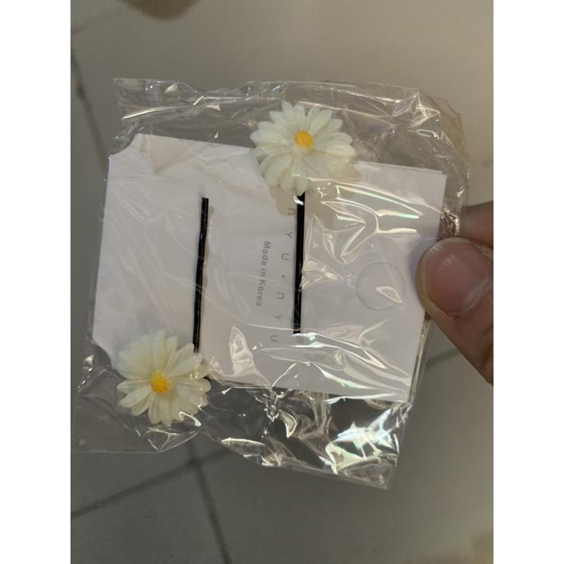 Set 2 kẹp tóc hoa cúc dễ thương