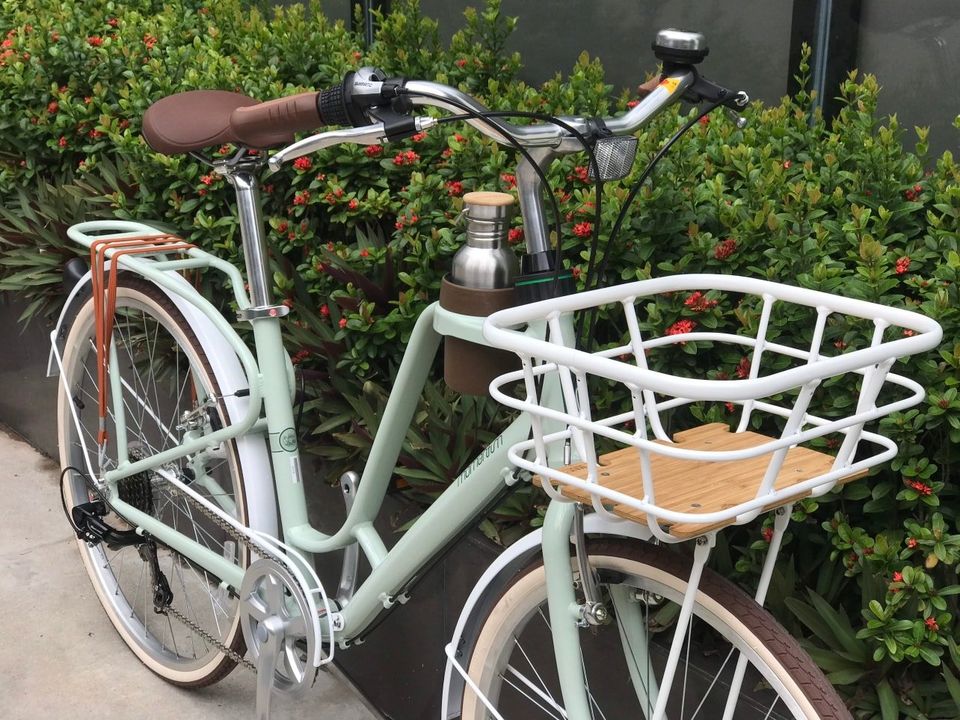 Xe đạp đường phố nữ Giant Momentum Ineed Latte 2023