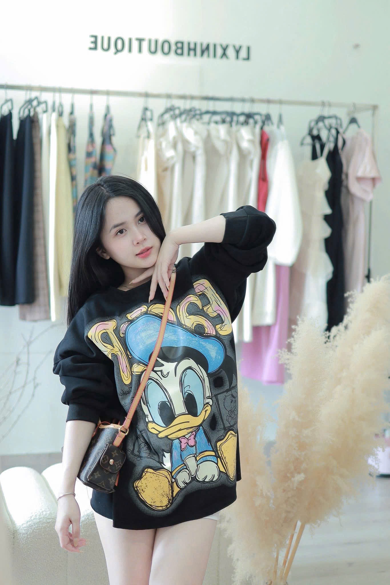 Áo Nỉ Form Rộng In Hình Vịt Siêu To Hot Trend, Chất Nỉ 2 Da Xịn, Áo Sweater Unisex Dáng Dài Che Quần