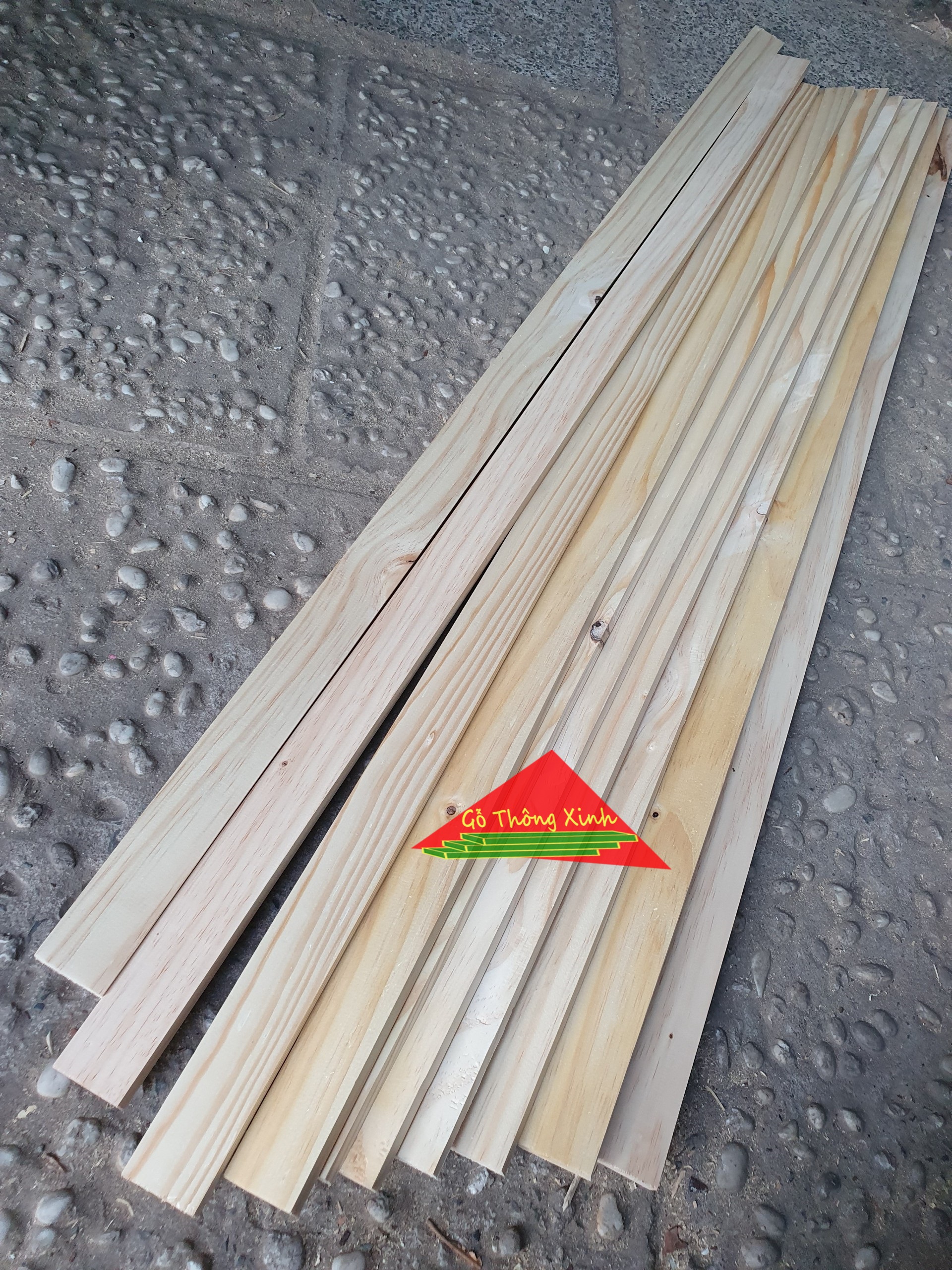 Thanh gỗ thông dày 1cm,rộng 4cm,dài 1m2 dùng làm nẹp,khung viền,đóng thùng gỗ decor,ốp tường,DIY...