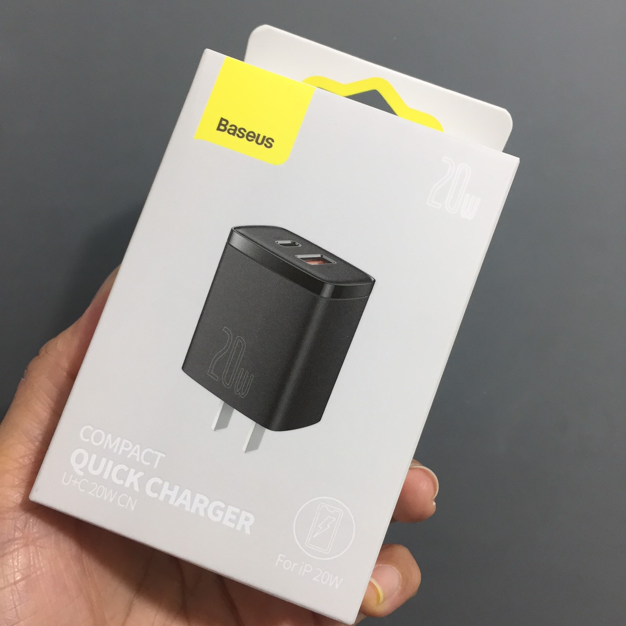 Cốc sạc 20W 2 cổng C+U Baseus Compact CCCP20UC - Hàng chính hãng