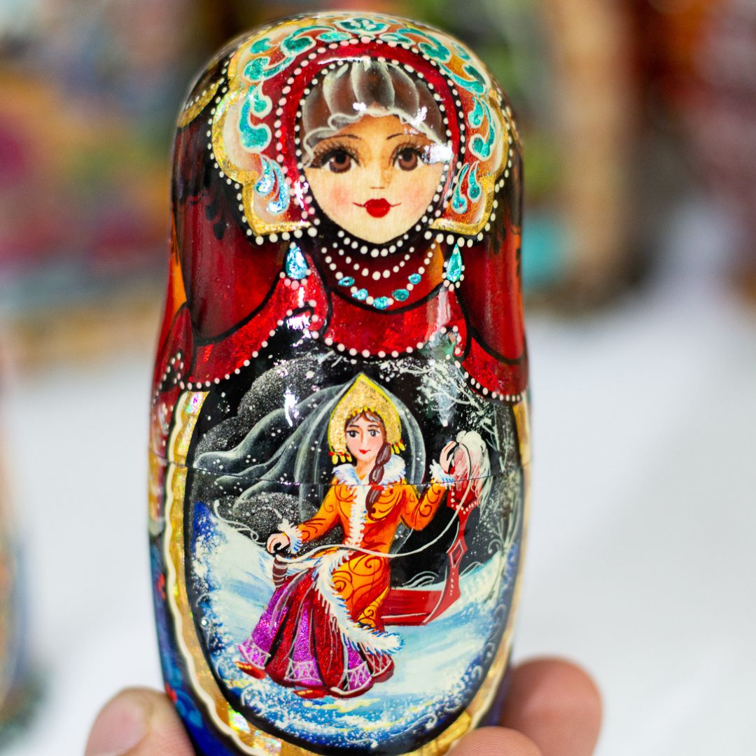 BỘ BÚP BÊ NGA MATRYOSHKA CAO CẤP 5 LỚP 15CM "LỄ HỘI DÂN GIAN MÙA ĐÔNG"