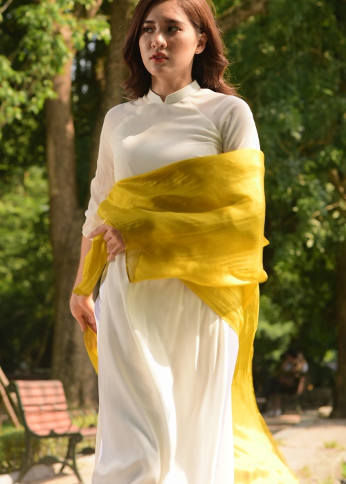 Khăn Choàng Thời Trang SenSilk Vàng 100% Lụa Tơ Tằm - Handmade Silk Gift