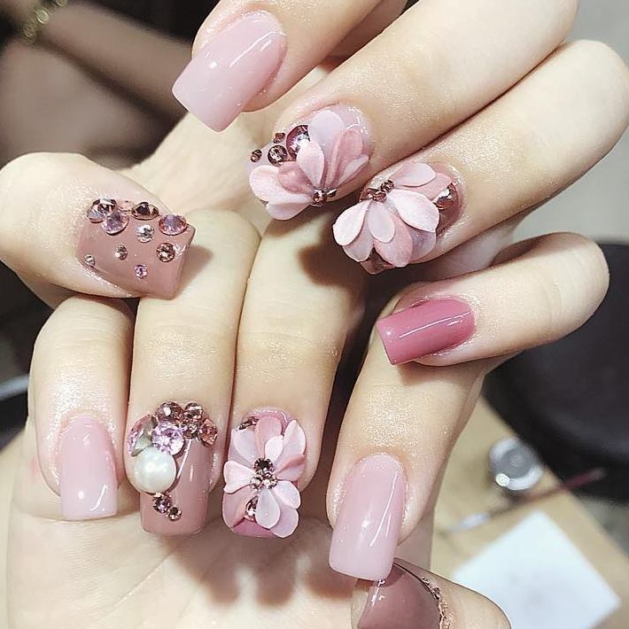 Voucher Combo Cắt da + Sơn Gel tại CHANG NAILS