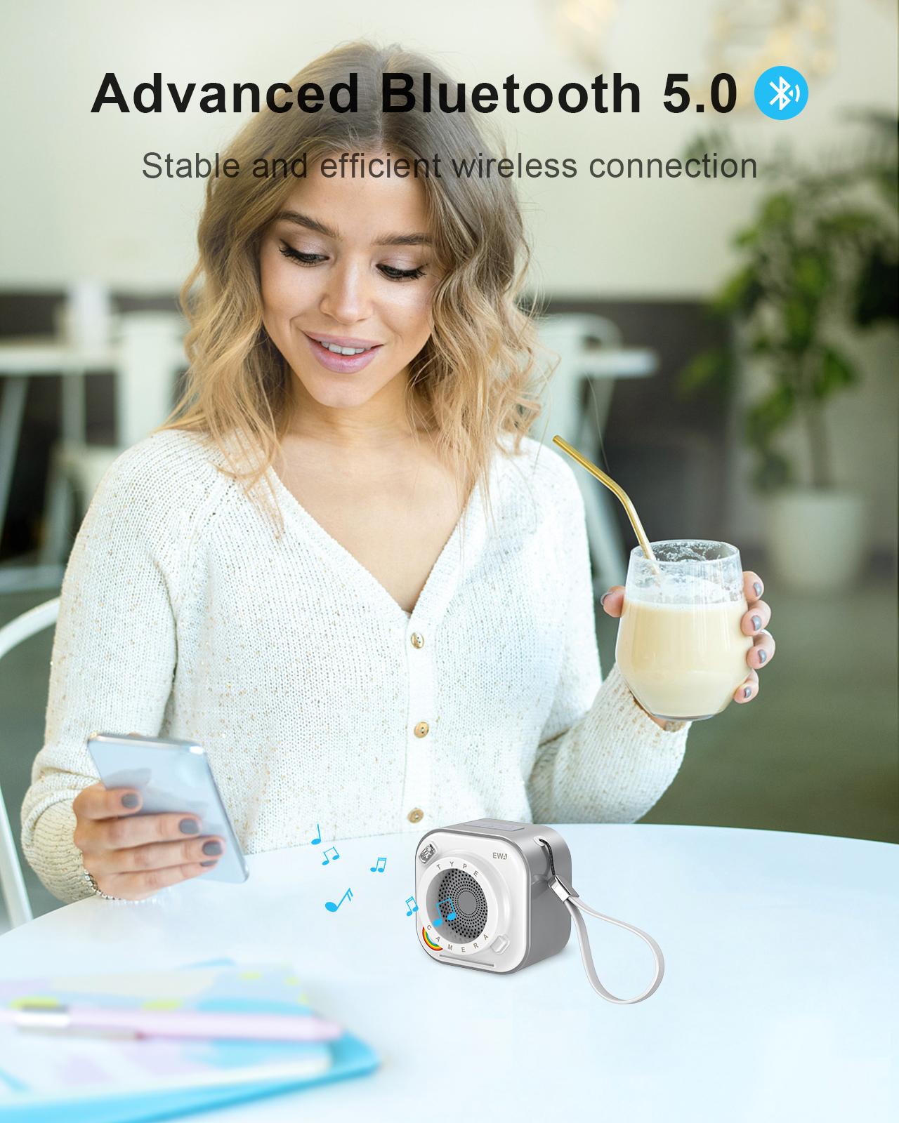 Loa Bluetooth nhỏ EWA với loa không dây âm thanh âm thanh lớn với đèn pin Hỗ trợ thời gian chơi 12 giờ Color: A110-Grey white