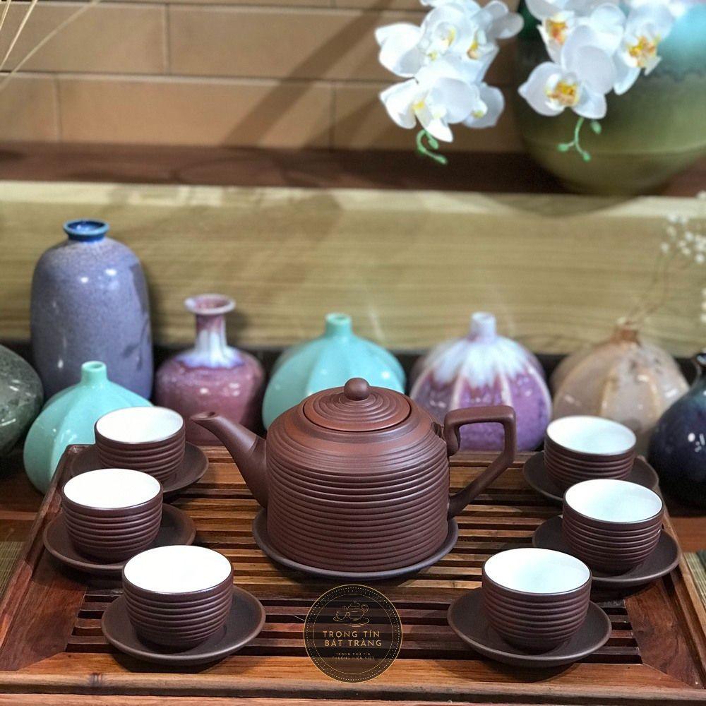 Bộ Ấm Chén Trà Đạo Gốm Tử Sa Bát Tràng Viền Kẻ Ngang Dáng Hán Đạc Dung Tích 500ml AVMT 49