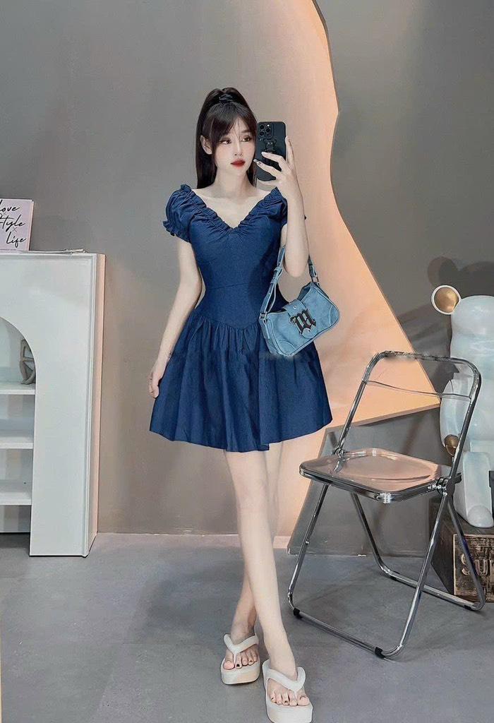 Đầm xòe cổ v tay nhún