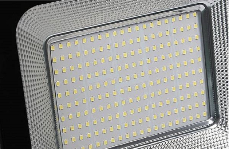 Bộ 2 đèn Led pha chíp dán 150W