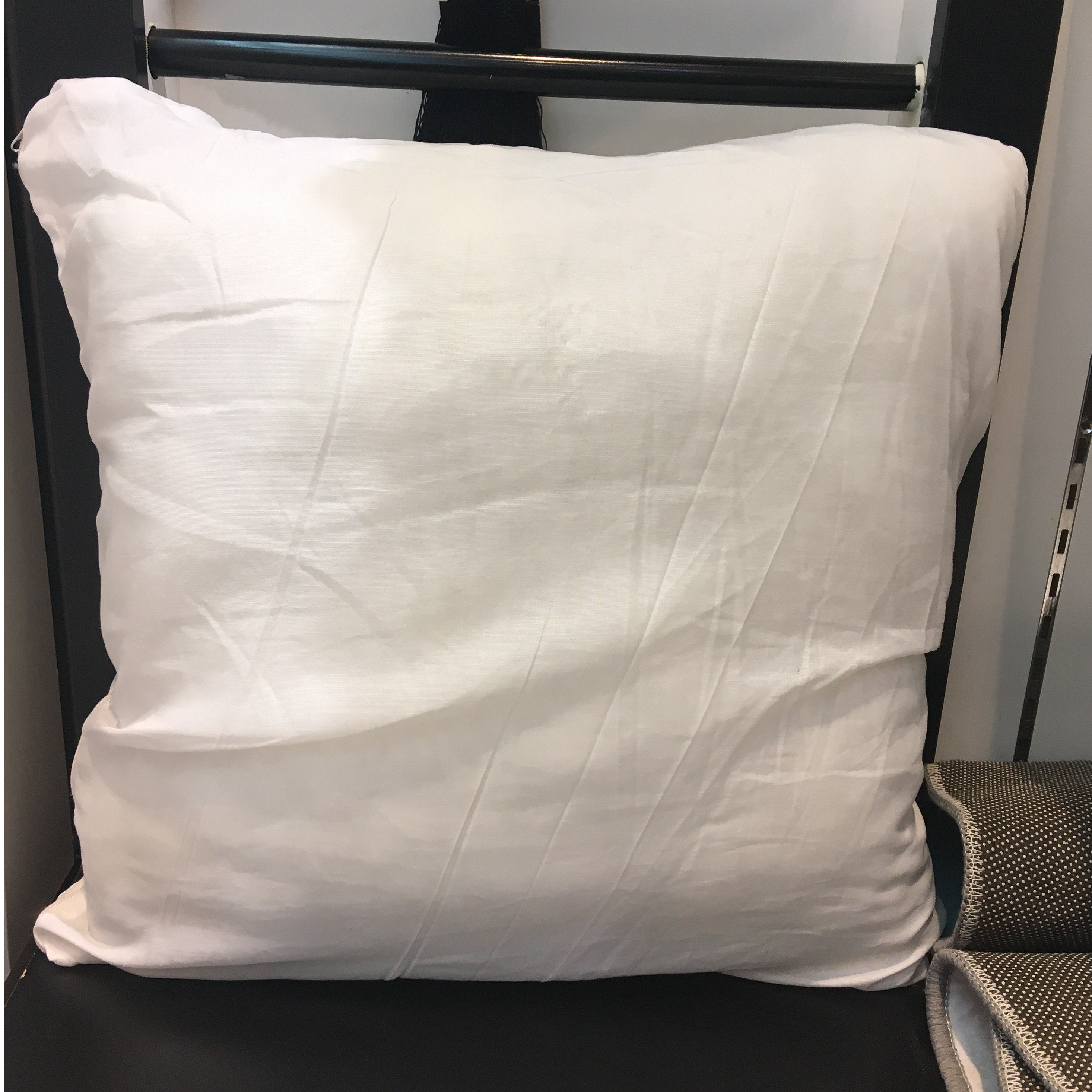 Ruột gối PILLOW  45*45 A 1725