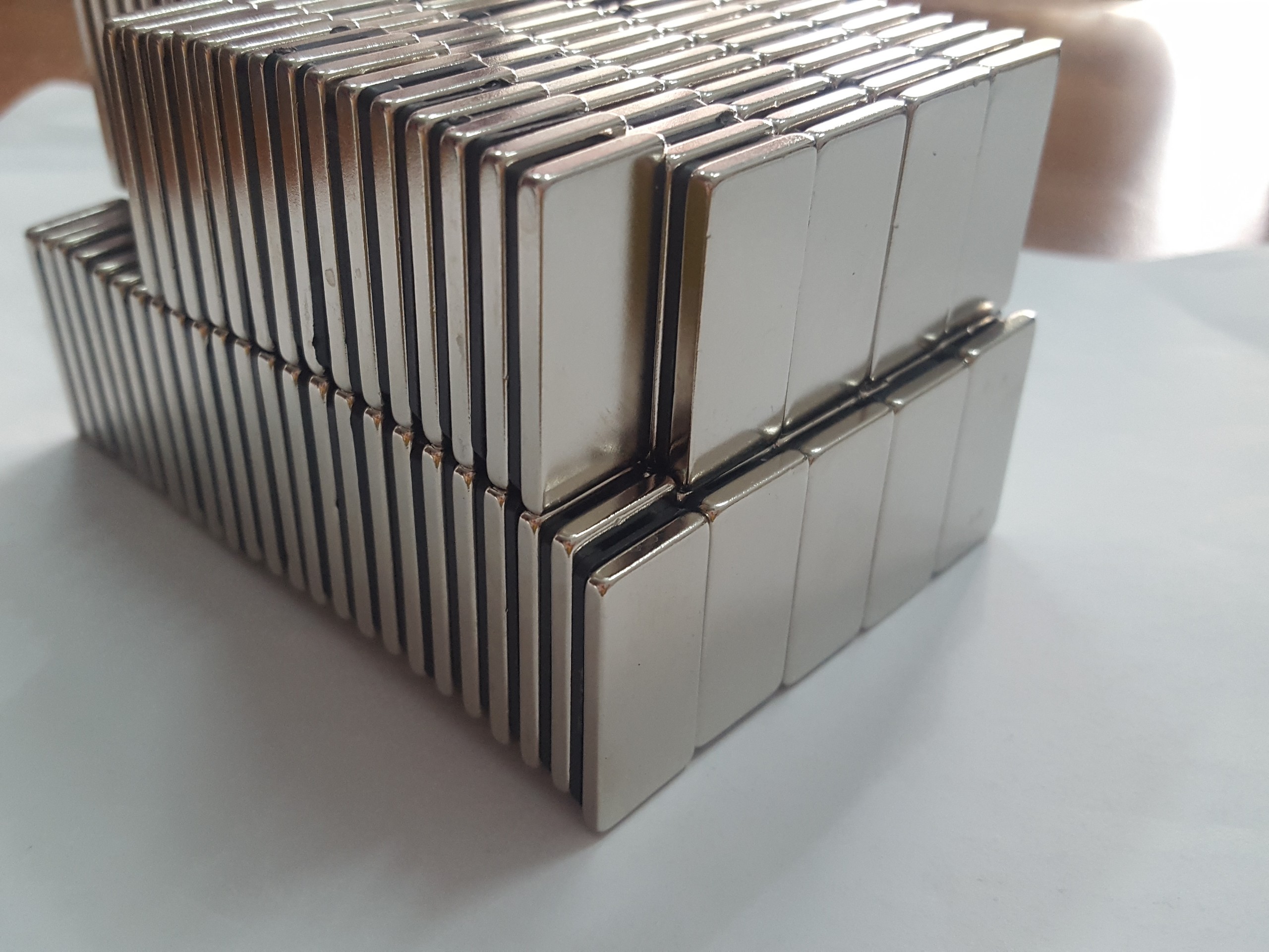 Nam châm viên đất hiếm 30x15x3mm