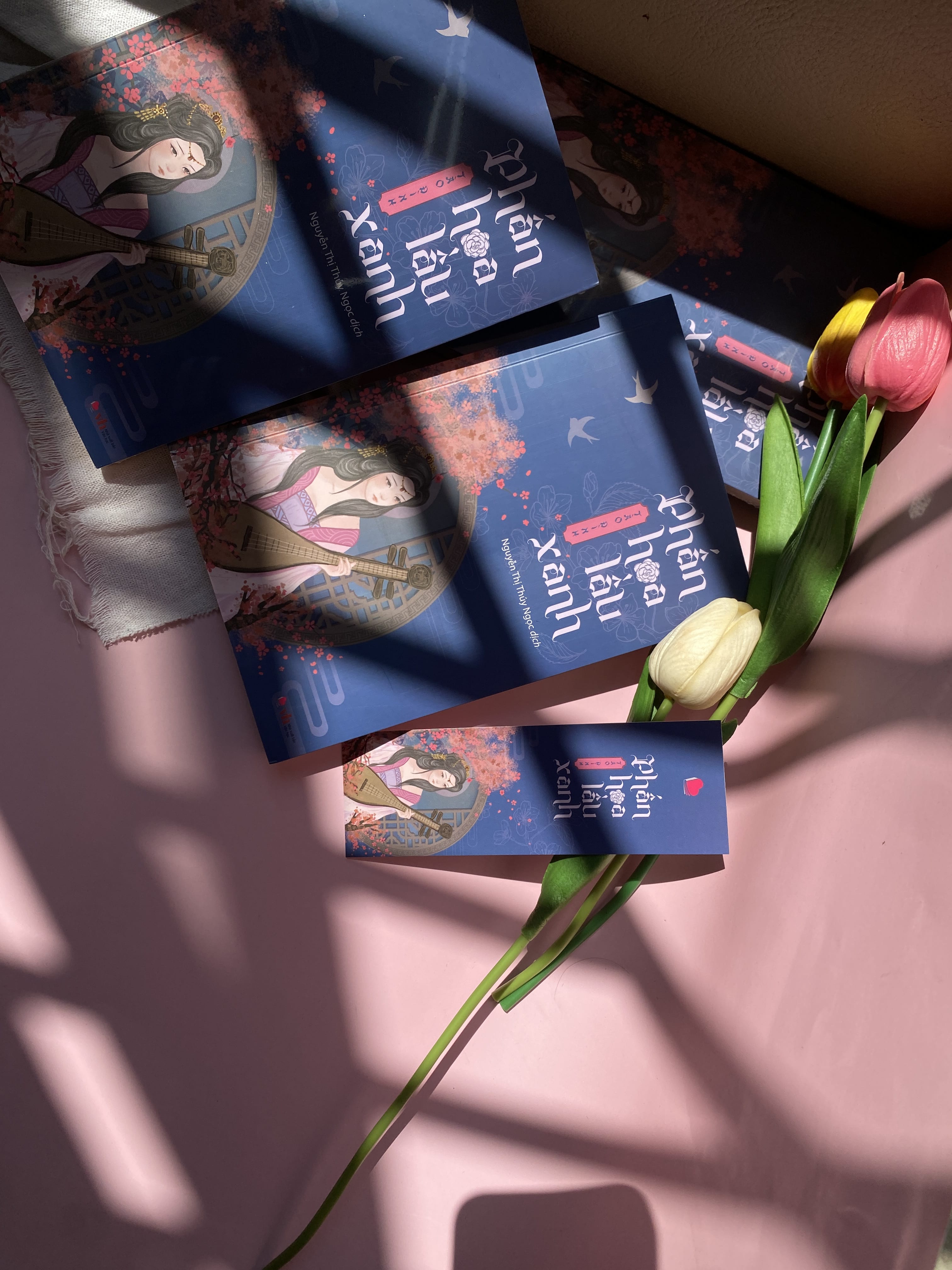 Sách - Phấn hoa lầu xanh (tái bản)