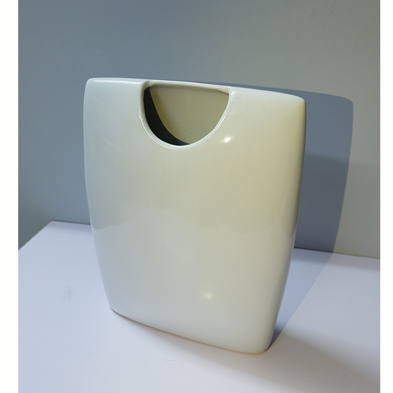 Lọ hoa hình áo màu trắng size to