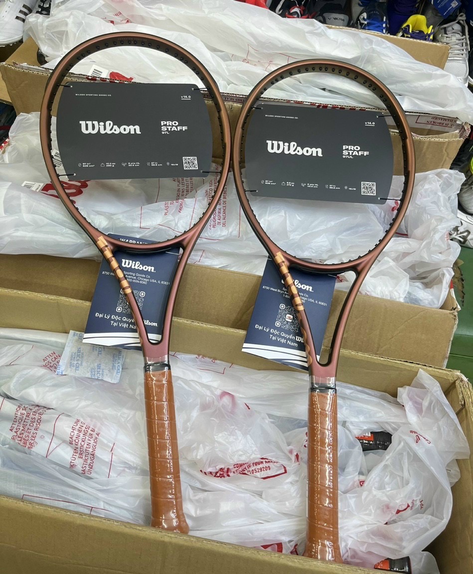 Vợt Tennis Wilson PRO STAFF TEAM V14 2023-280gram FRM 2 WR136011U2