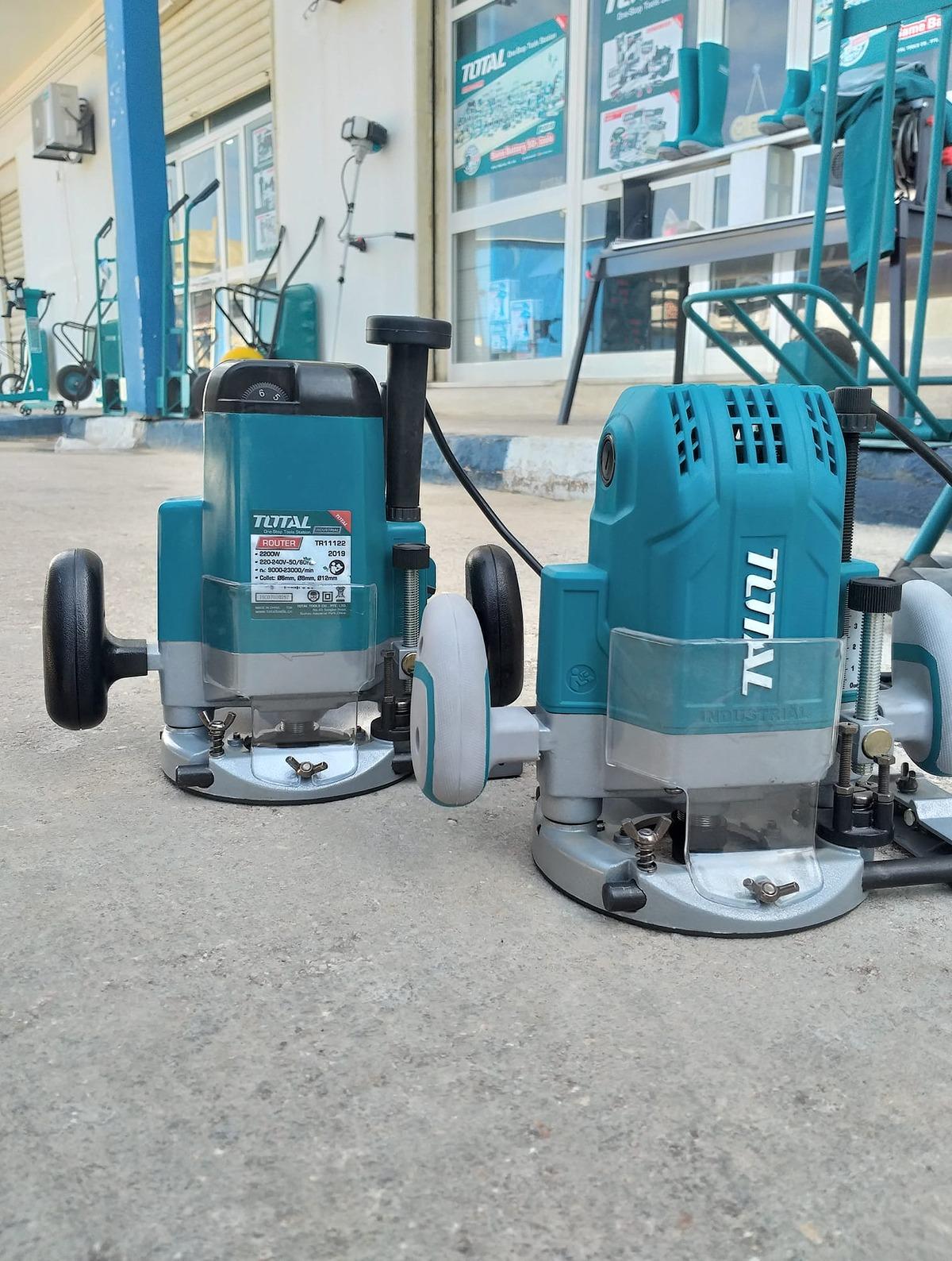 MÁY PHAY GỖ 2200W  TOTAL TR11122 - HÀNG CHÍNH HÃNG