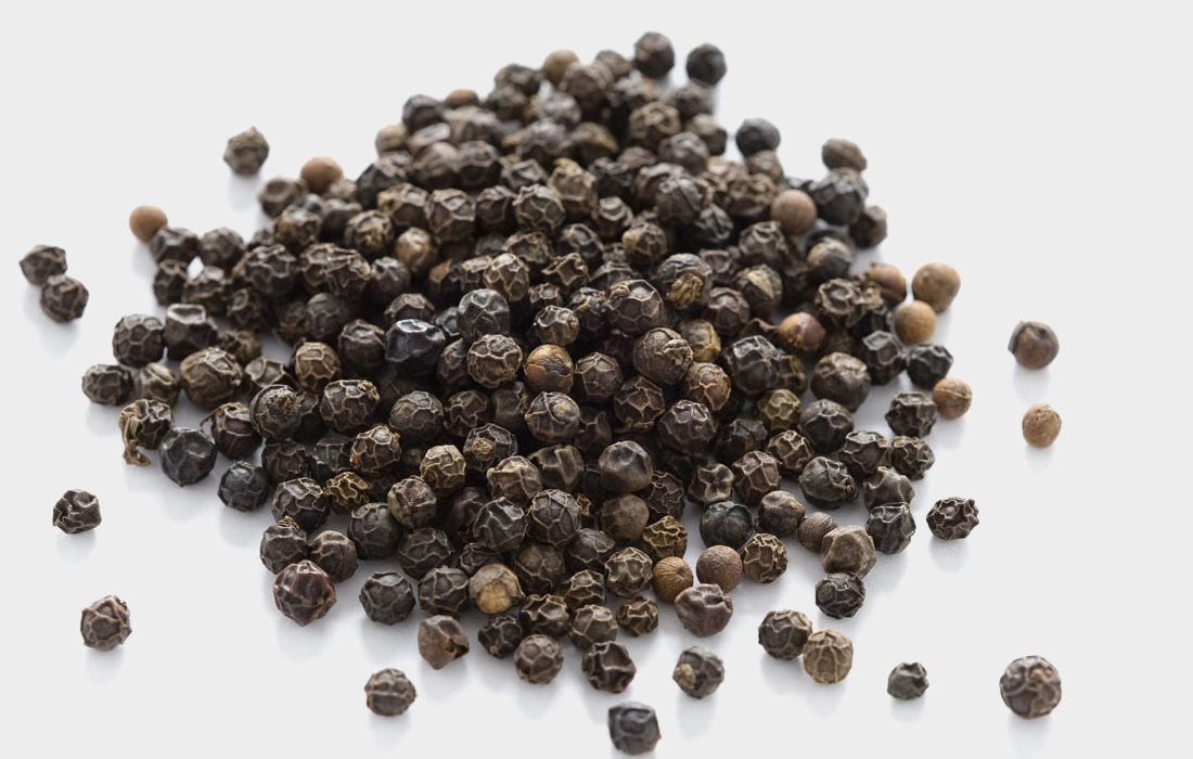 Tiêu đen hữu cơ Farmers túi giấy 50g