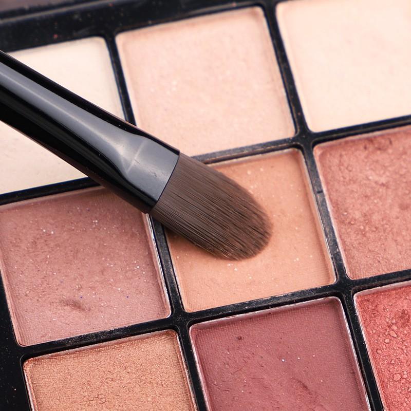 Cọ Tán Mắt Che Khuyết Điểm Bobbi Brown Cream Shadow