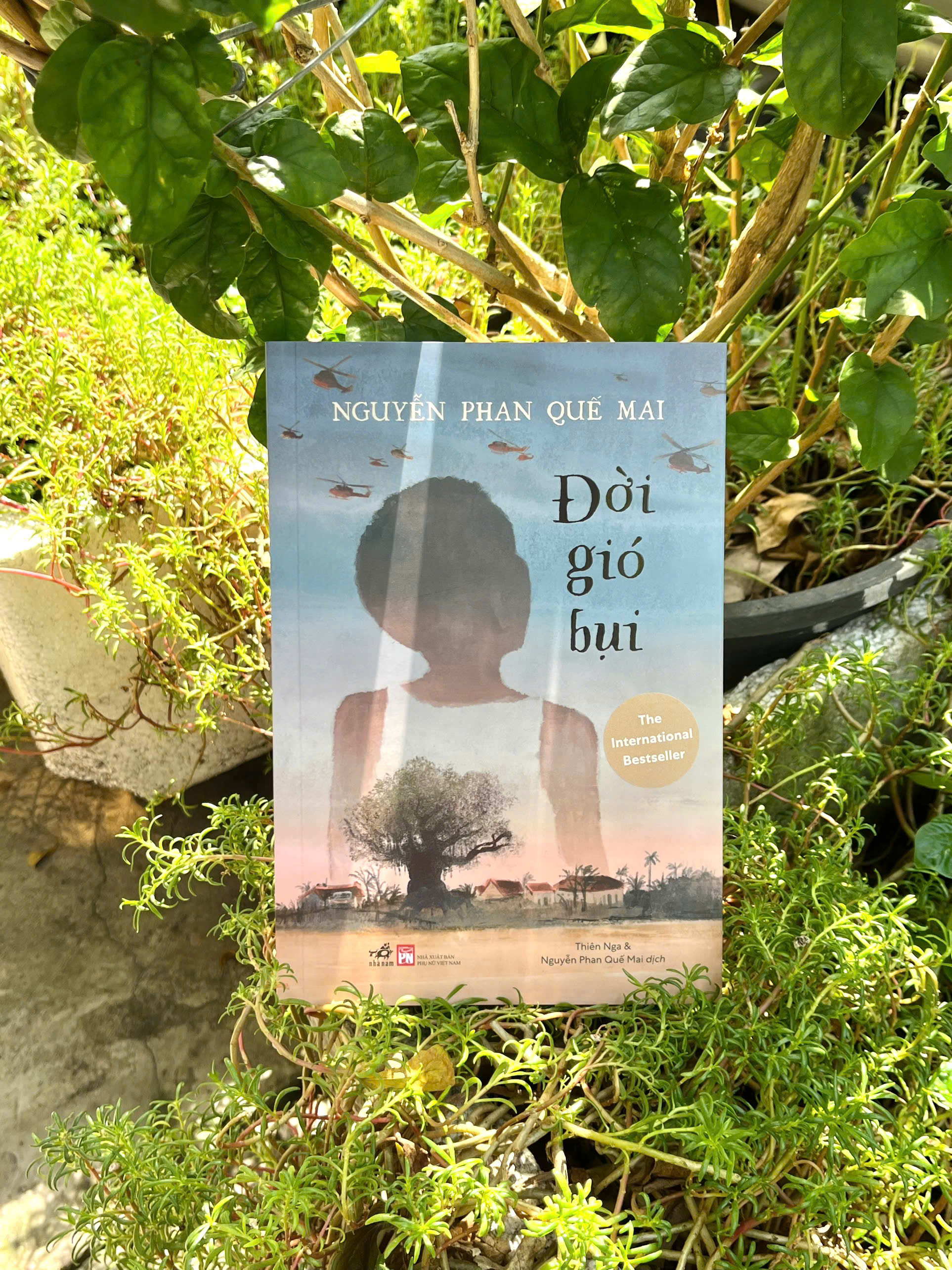 Sách - Đời gió bụi (Dust Child) (Nguyễn Phan Quế Mai) (Nhã Nam HCM)