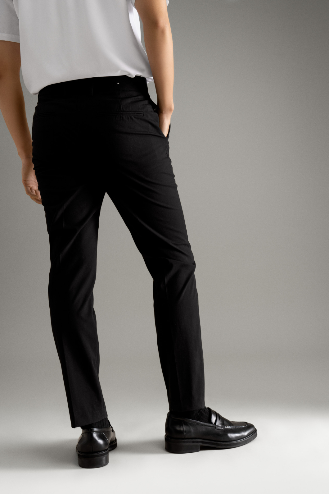 Quần Âu Nam ROUTINE Twill Ống Ôm Xếp Ly Trơn Form Slim Crop - 10F23PFO001R1 | LASTORE MENSWEAR