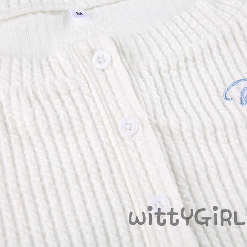 Áo croptop dệt kim tay dài thêu chữ phối nút thời trang cho nữ