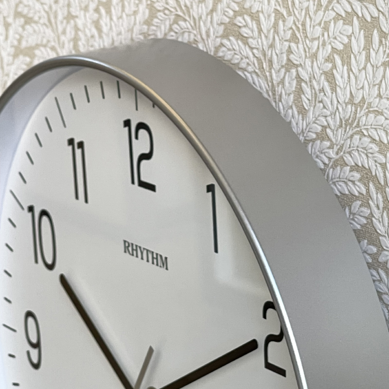 Đồng hồ treo tường Nhật Bản Rhythm CFG723NR19 Kt 30.5 x 4.5cm, 985g Vỏ nhựa. Dùng Pin.