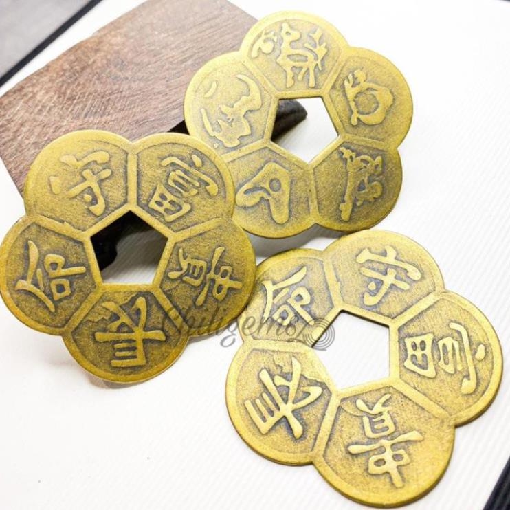 Xu Hoa Mai, Xu phong thủy, Xu tài lộc , Xu may mắn, Hoa mai 5 cánh