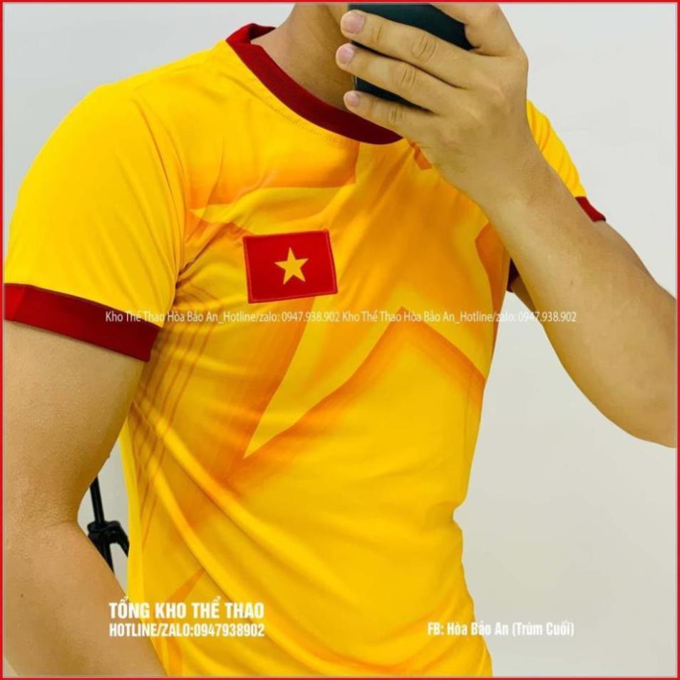 Bộ quần áo thể thao,áo bóng đá đội tuyển Việt Nam vải gai Thái,mềm,mát,mịn,thấm hút mồ hôi