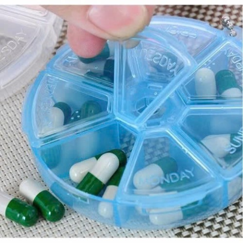 Hộp nhựa hình tròn chia 7 ngăn đựng thuốc uống theo ngày nhiều màu sắc - Giao màu ngẫu nhiên