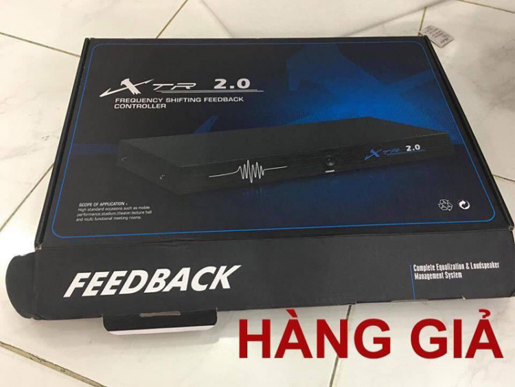 Feedback XTR 2.0 giả với hộp màu xanh