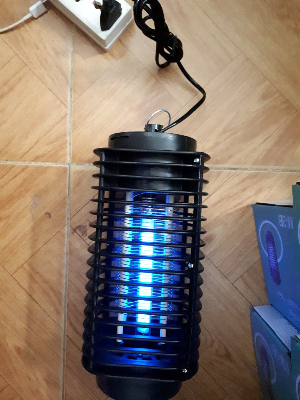 Đèn bắt muỗi và côn trùng hình tháp LM-3B Hando dạng lưới điện