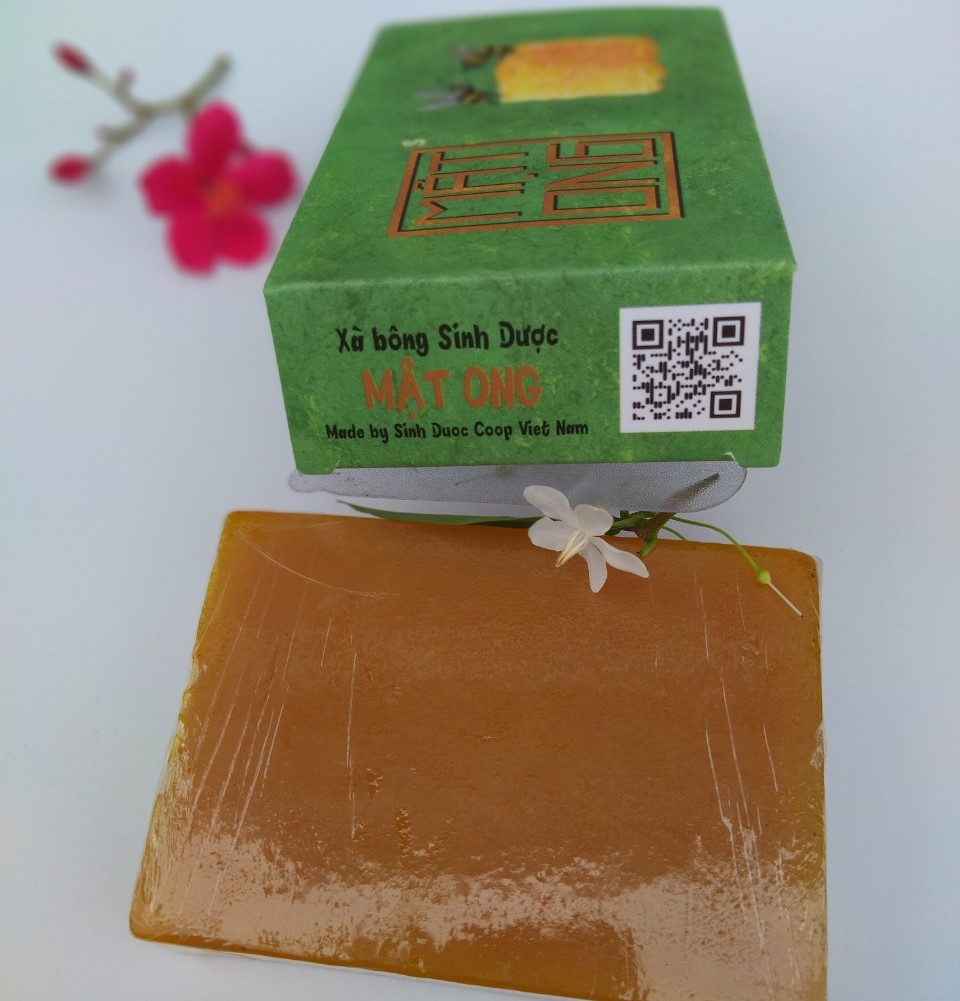 Xà bông Sinh Dược Mật ong mẫu bao bì vẽ mộc, bánh 100gr, hương mật ong nhẹ nhàng, làm sạch da, dưỡng da dịu nhẹ, có thể dùng cho da mặt