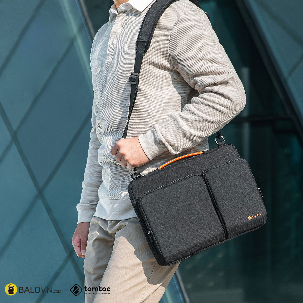 Túi Đeo Tomtoc A42-E02 Versatile 360° Shoulder bags Macbook 15/16inch