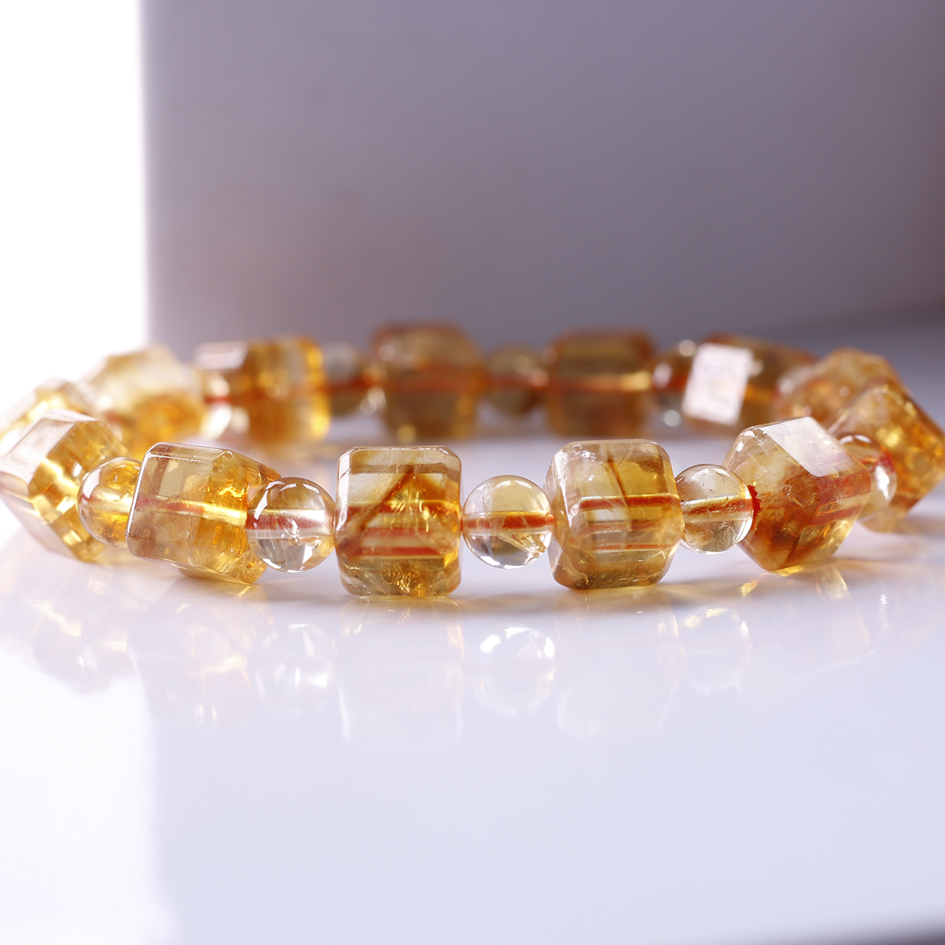 Vòng tay hạt vuông đá thạch anh vàng - citrine mệnh thổ, kim - Ngọc Quý Gemstones