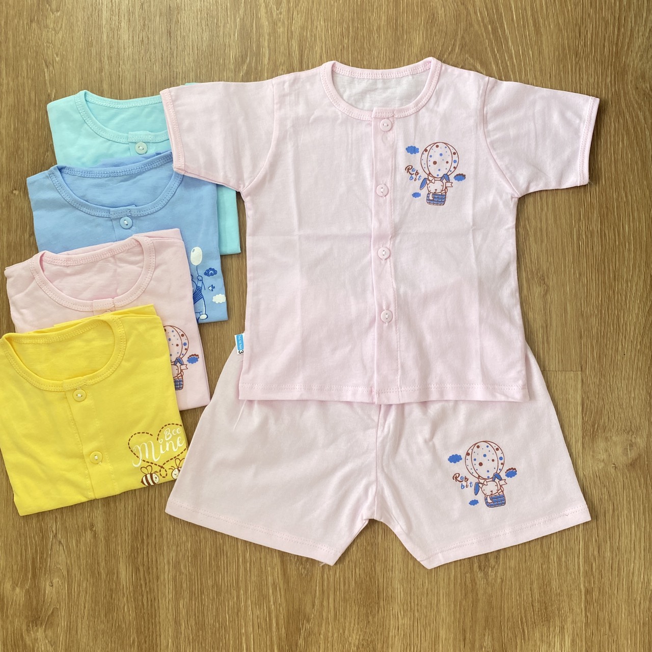 COMBO 3 Bộ quần áo sơ sinh cotton THT-FR GGY | Mẫu Tay Ngắn Cài Giữa Màu | Size 1 - 5 cho bé sơ sinh - 12 kg| Chất vải thun cotton 100% xịn, đẹp, mềm, họa tiết xinh | Hàng Việt Nam | quần áo trẻ em