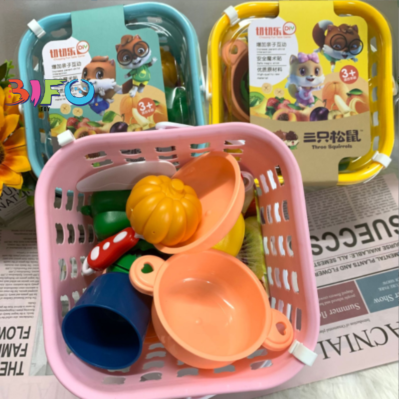 Giỏ đồ chơi rau củ quả nhựa kèm nồi và cốc có quai xách tiện lợi cho bé thỏa sức đam mê và học cách nấu ăn