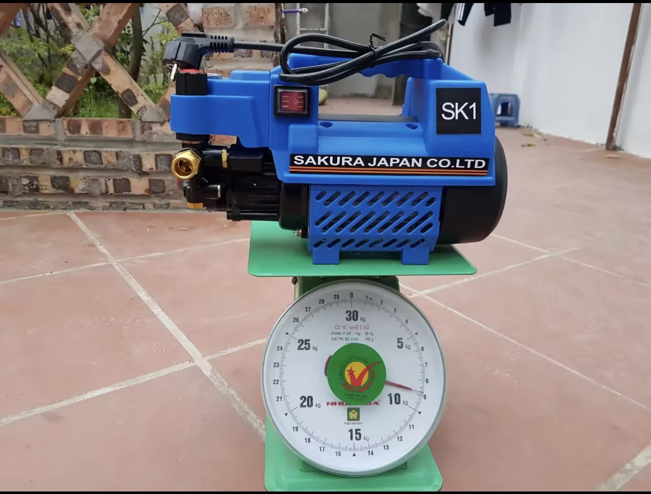Máy rửa xe chỉnh áp