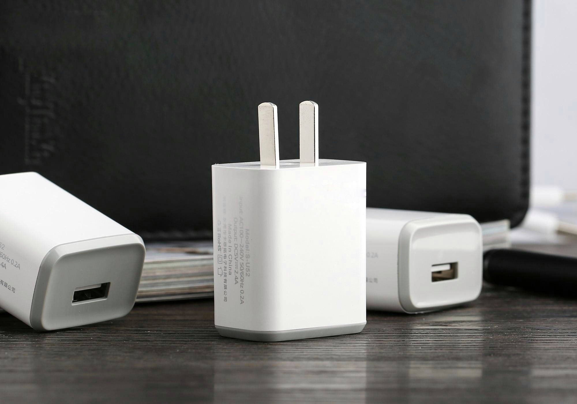 Bộ củ kèm cáp sạc nhanh 2.4A cổng Micro USB
