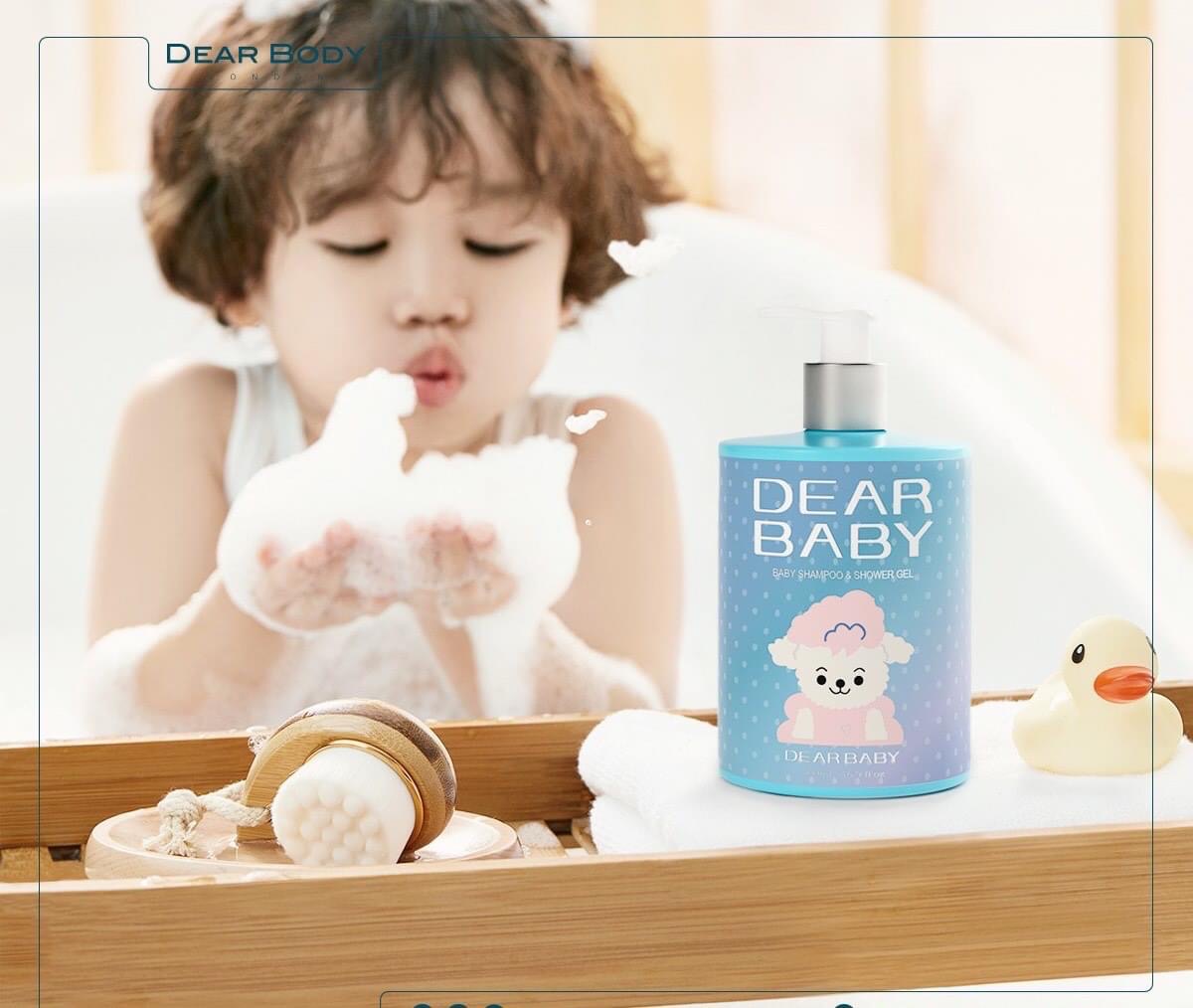 Tăm Gội 2 in 1 Cho Bé - DEAR BABY - DEAR BODY - Sạch Tóc - Mềm Da - Hương Thơm Nhẹ - Không Làm Cay Mắt Bé - Dịu Nhẹ Với Da