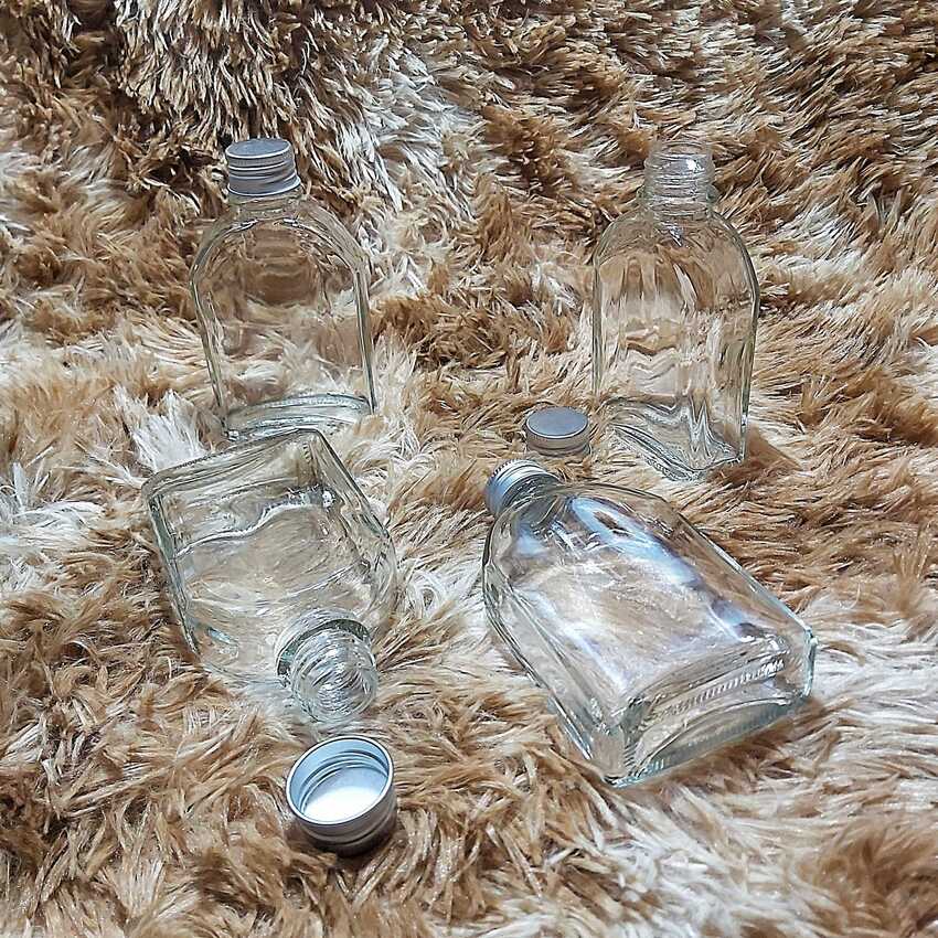 Chai Đựng Rượu Mini 100ML cao cấp vuông vát vai kiểu dẹt – nắp nhôm - Chai Thủy Tinh 100ML – Chai Thủy Tinh Nhỏ trong suốt
