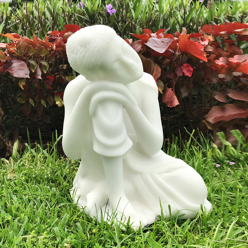 Tượng Phật ngồi nghỉ ngủ an nhiên nghệ thuật nhỏ mini trang trí ngoài trời bằng đá nhân tạo Non Nước màu trắng, màu nâu gỗ, màu xám 30cm dieu khac sân vườn