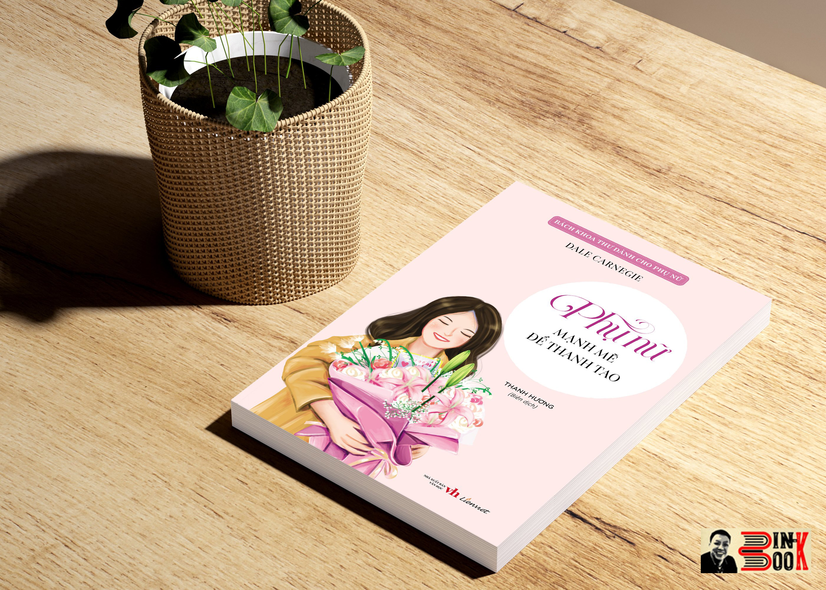 Bách Khoa Thư Dành Cho Phụ Nữ - Phụ Nữ Mạnh Mẽ Để Thanh Tao Thanh Hương Biên Soạn Liên Việt Books Nxb Văn Học Bìa Mềm